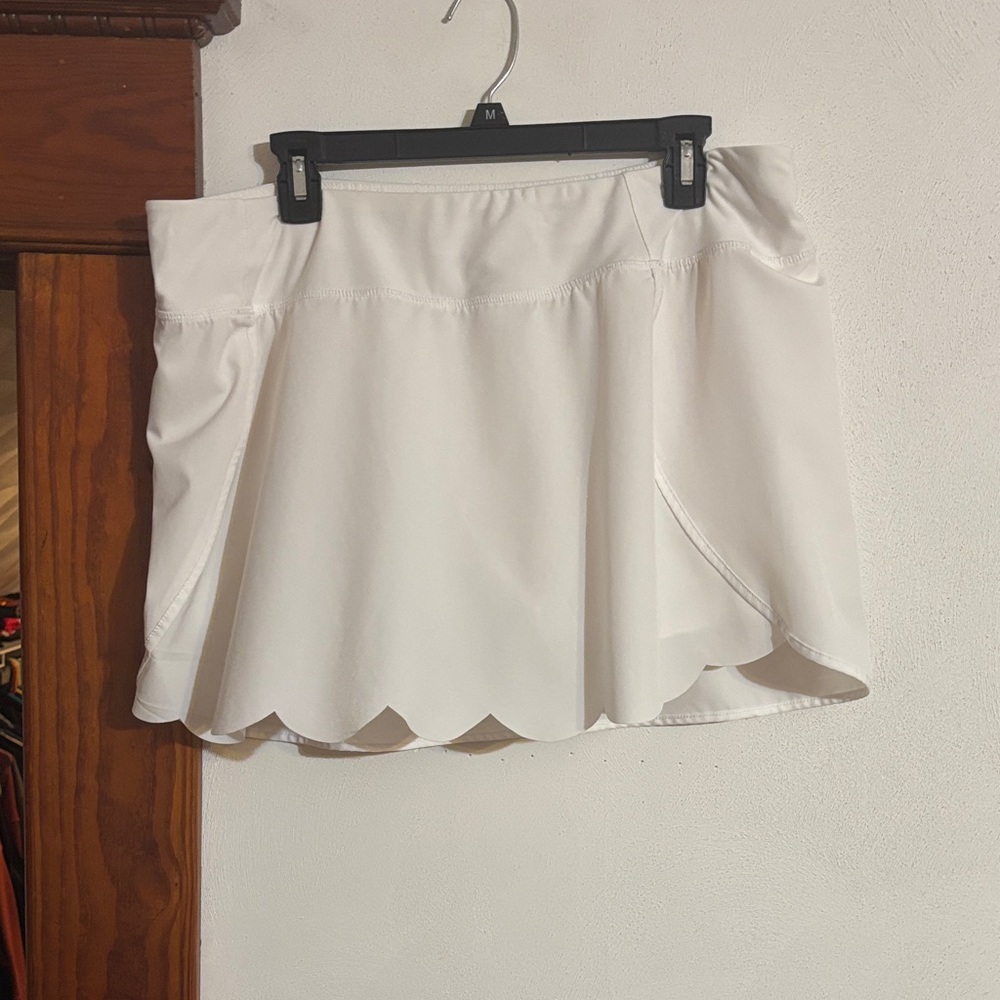 MPG White Scalloped Mini Skirt